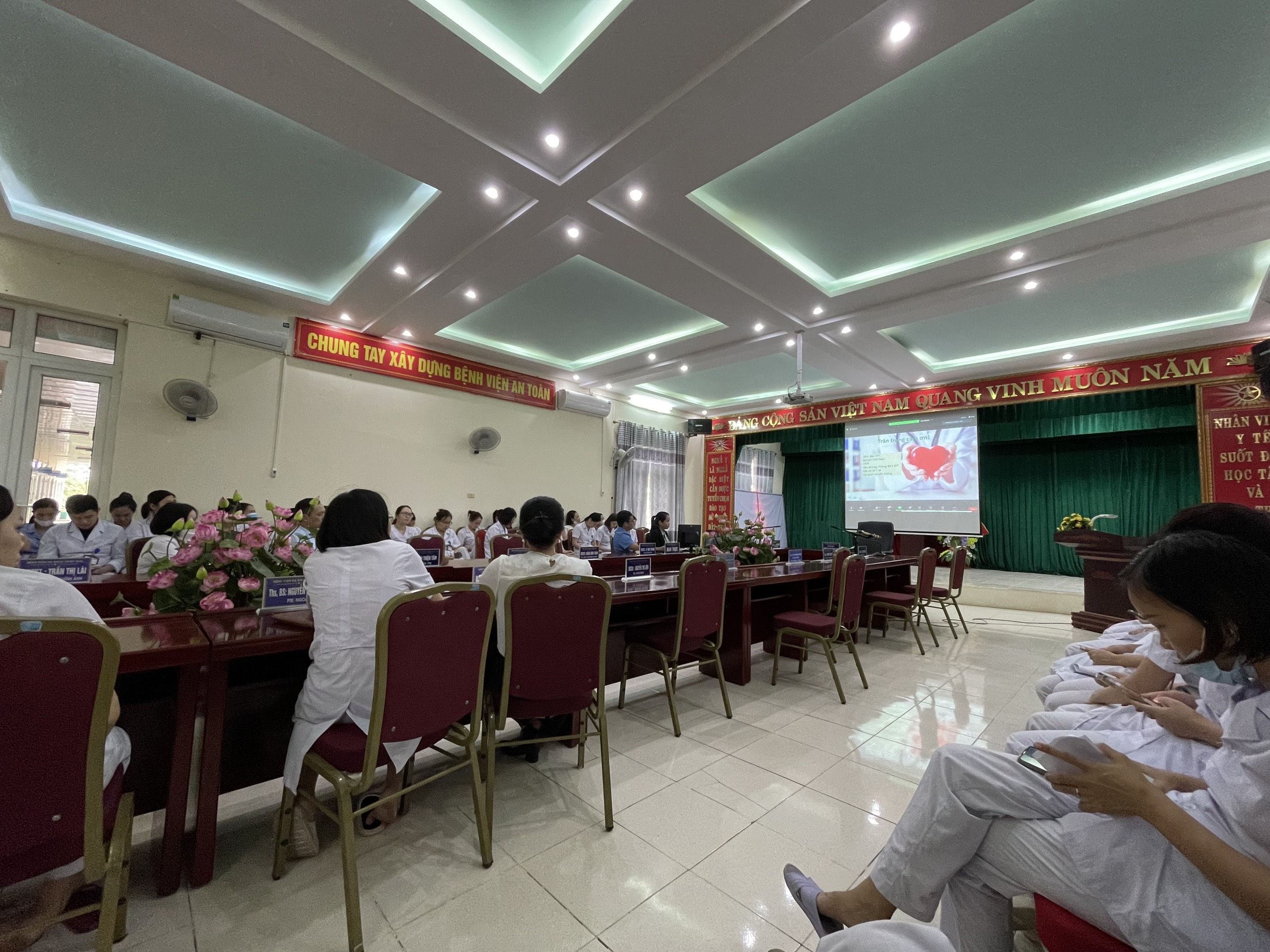 BVĐK THIỆU HÓA TẬP HUẤN KỸ NĂNG GIAO TIẾP ỨNG XỬ THEO MÔ HÌNH AIDET