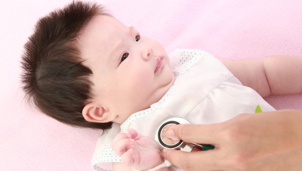 dau-hieu-viem-phoi-o-tre-so-sinh.jpg