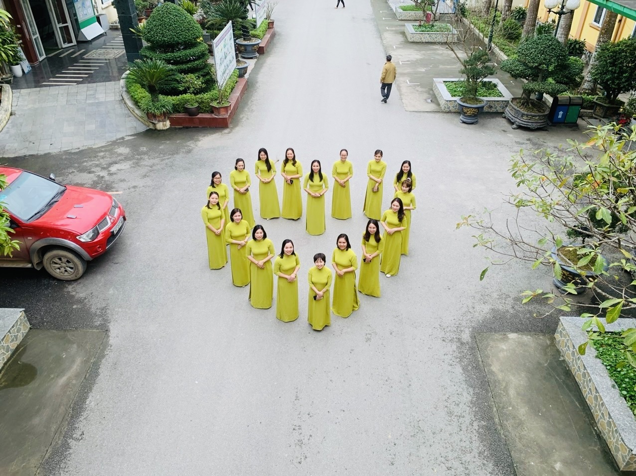 ĐÔI LỜI YÊU THƯƠNG GỬI NGÀY 8/3
