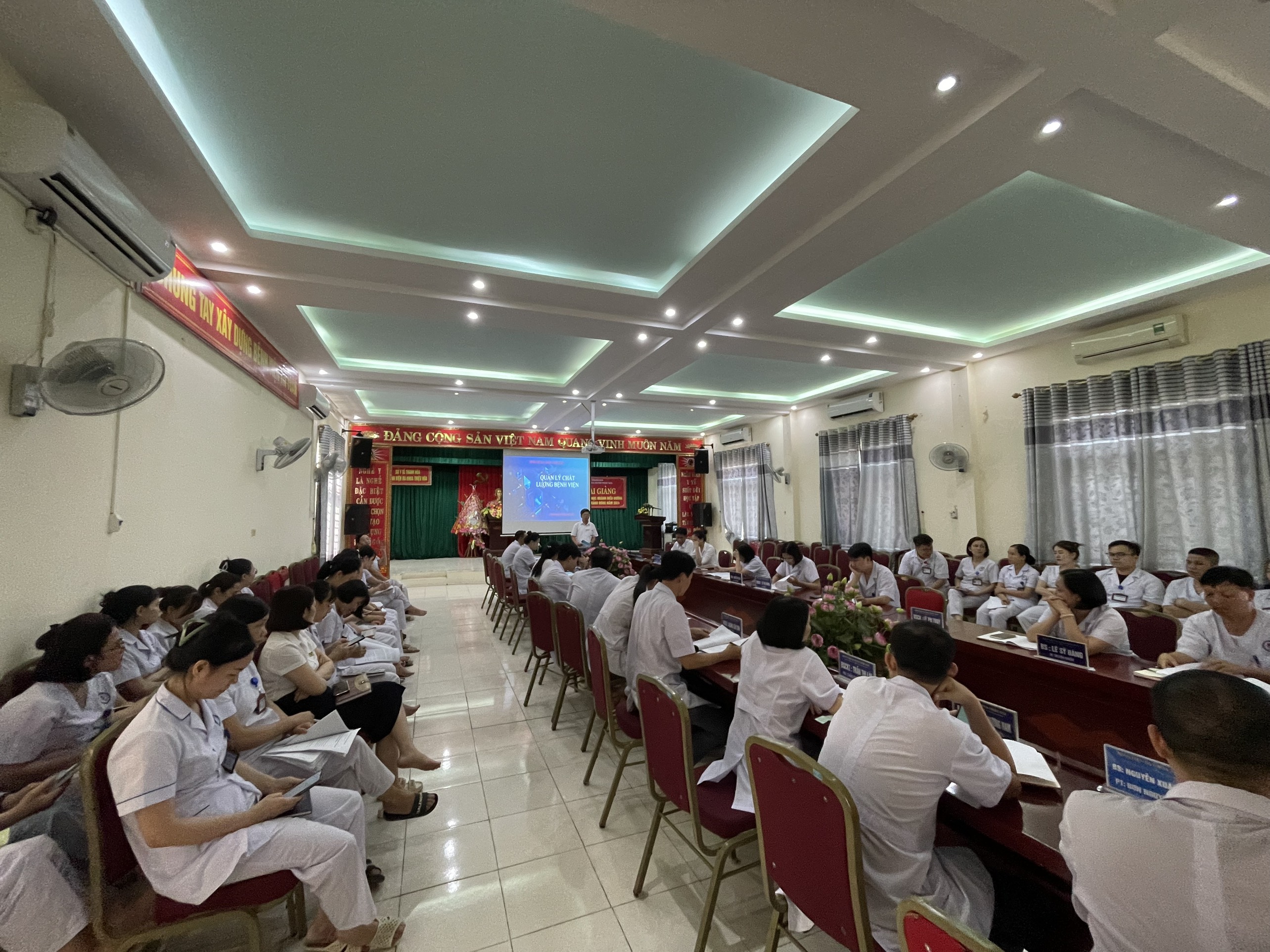 LỚP TẬP HUẤN “XÂY DỰNG VÀ THỰC HIỆN ĐỀ ÁN CẢI TIẾN CHẤT LƯỢNG”