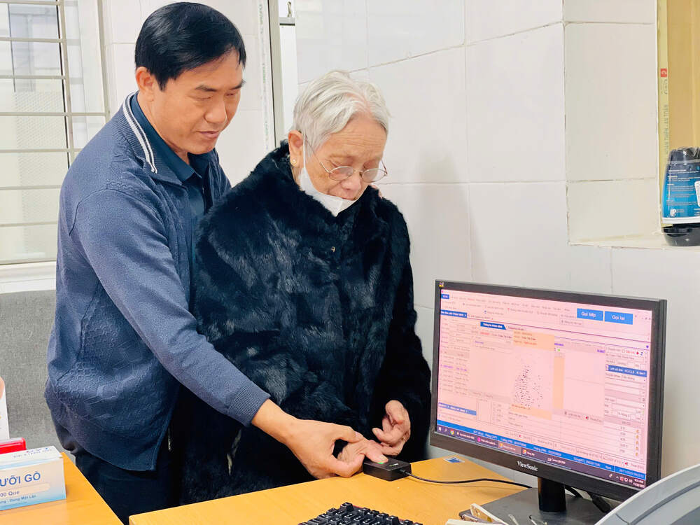 CHUYỂN ĐỔI SỐ TẠI BỆNH VIỆN ĐA KHOA THIỆU HÓA — ĐỒNG HÀNH CÙNG NGƯỜI BỆNH, GIẢM GIẤY TỜ, RÚT NGẮN THỦ TỤC HÀNH CHÍNH