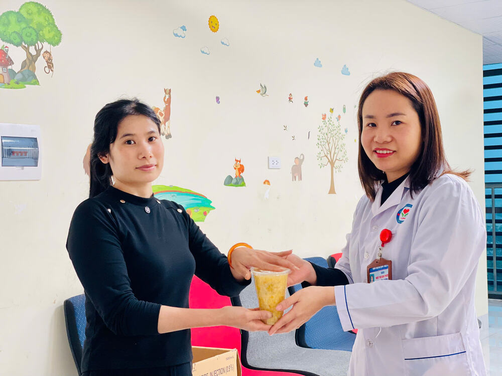 120 suất cháo ấm gửi trao yêu thương nhân kỷ niệm 115 năm Ngày Quốc tế Phụ nữ 8/3