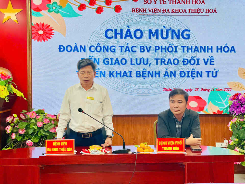BVĐK THIỆU HÓA ĐÓN TIẾP ĐOÀN BV PHỔI THANH HÓA ĐẾN GIAO LƯU, TRAO ĐỔI VỀ TRIỂN KHAI BỆNH ÁN ĐIỆN TỬ