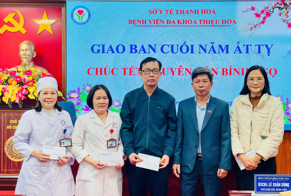 BỆNH VIỆN ĐA KHOA THIỆU HÓA TỔ CHỨC GIAO BAN CUỐI NĂM VÀ CHÚC TẾT CÁN BỘ, NHÂN VIÊN Y TẾ BÍNH NGỌ 2026